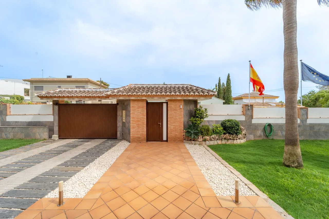 living - Casa / villa de 500m² en alquiler en Bétera, Valencia - gallery - 4