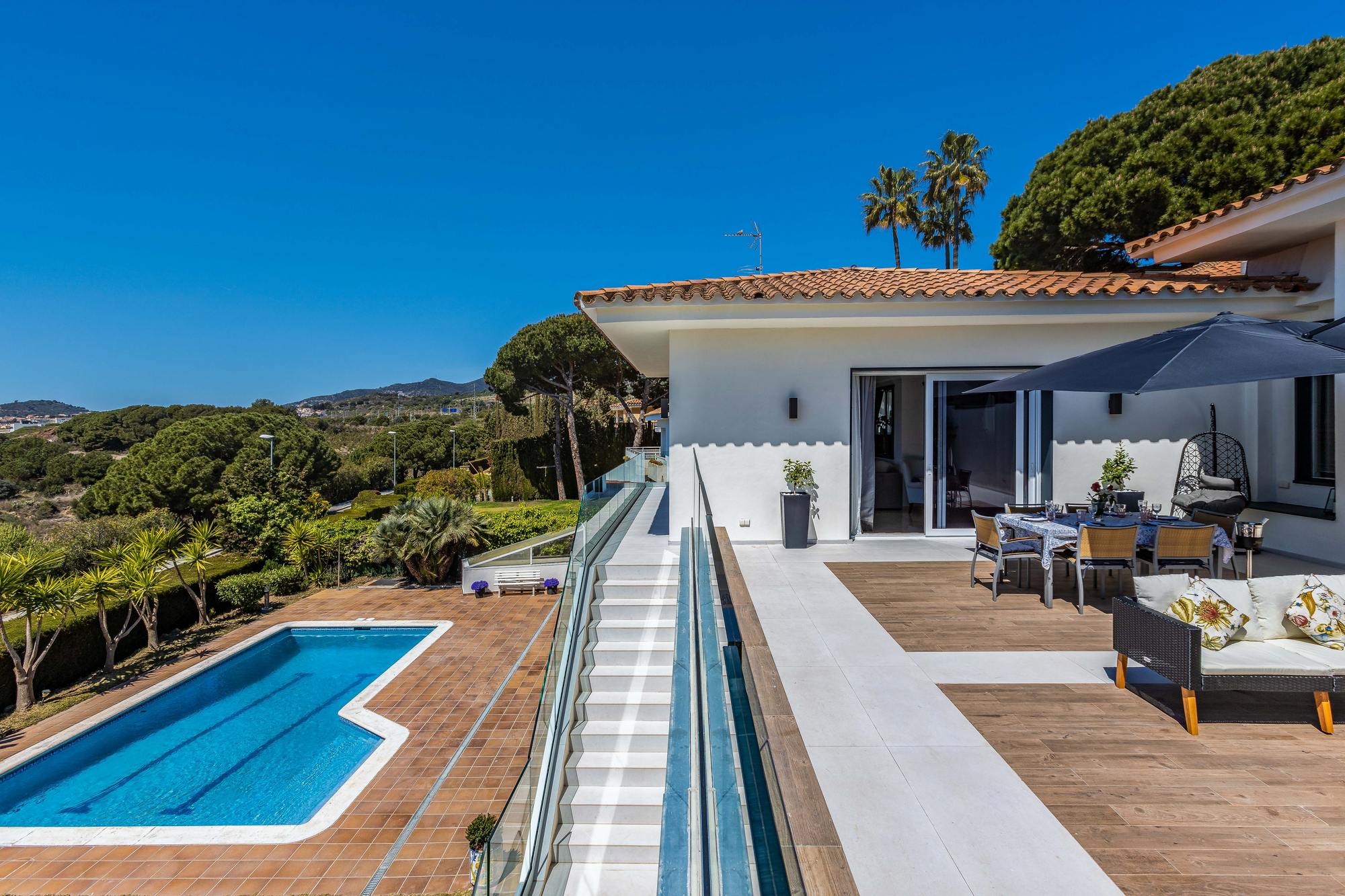 living - Casa / villa de 600m² en alquiler en Alella, Barcelona - gallery - 3