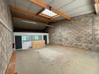 logistics - Activités / Bureaux À Louer - gallery thumbnail - 4