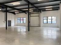 logistics - Local d’activités À Louer - gallery thumbnail - 4