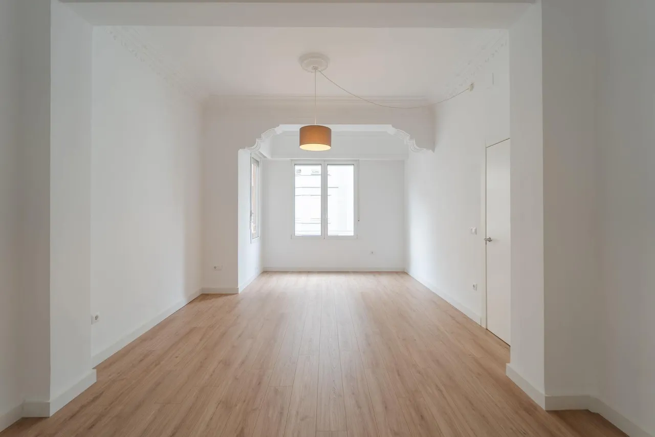 living - Piso de 139m² en alquiler en Gran Vía, Valencia - gallery - 3
