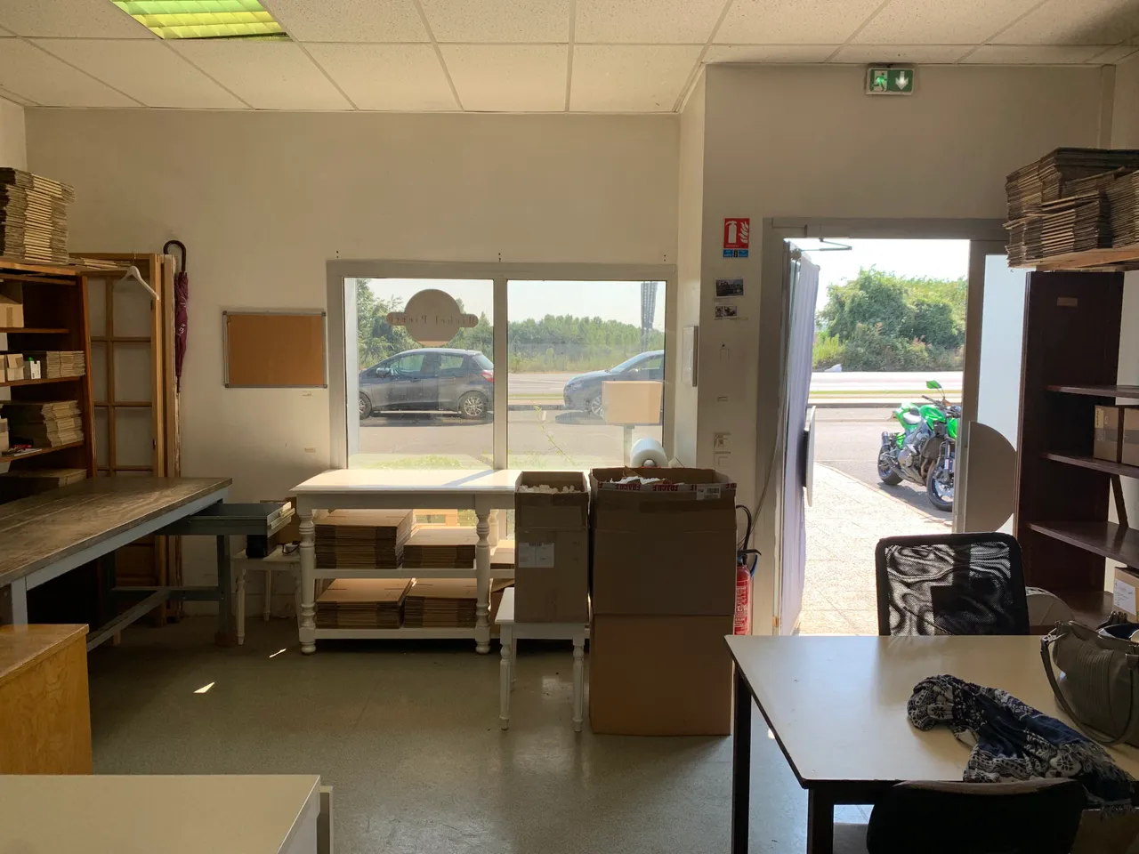 logistics - Local d’activités À Louer - gallery - 8