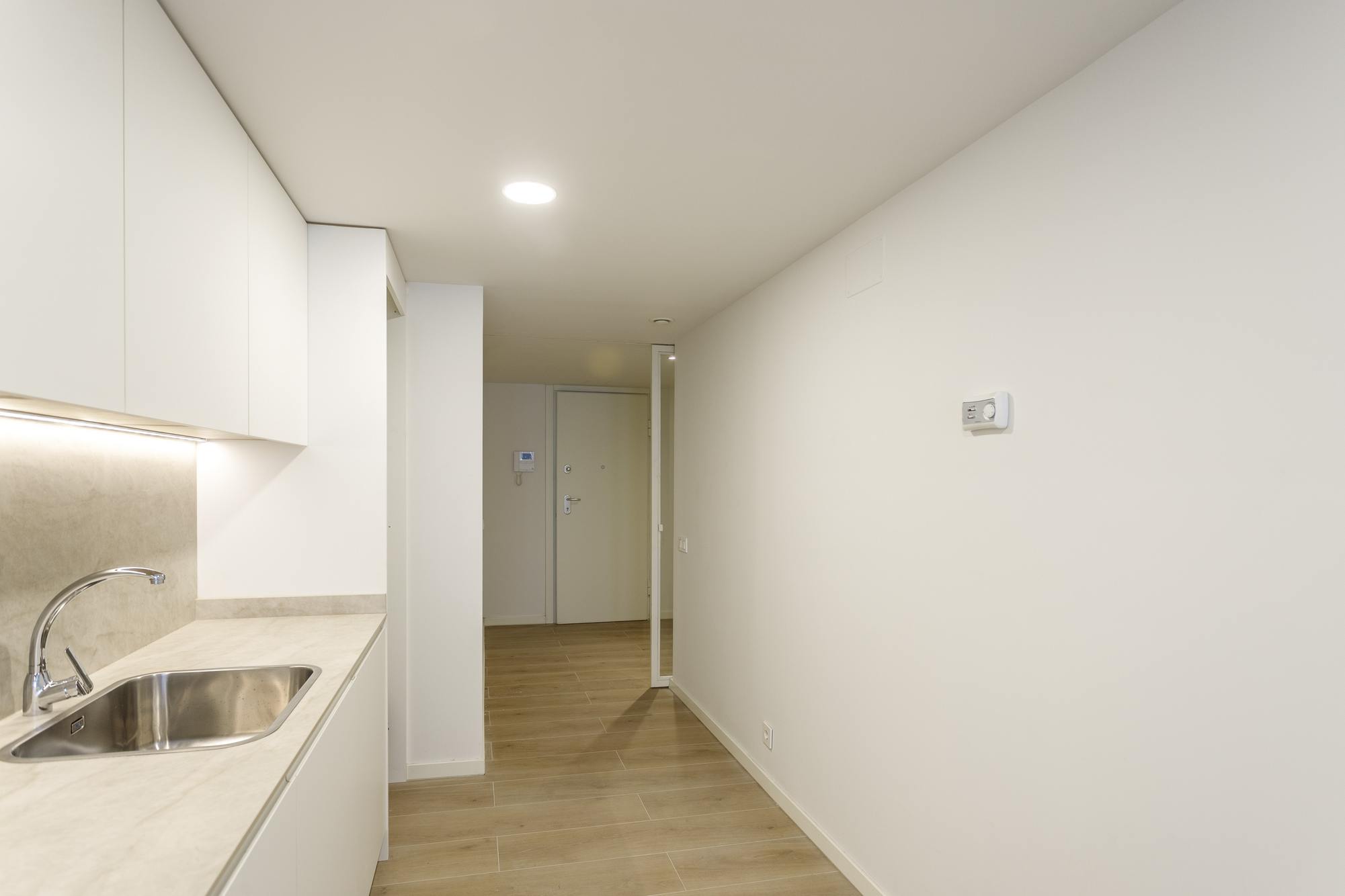 living - Piso de 72m² con 16m² terraza en alquiler en Ventilla - Almenara - gallery thumbnail - 4