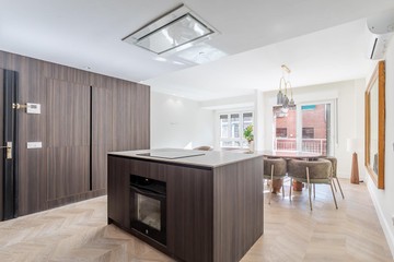 living - Piso de 110m² en venta en Ciudad Jardín, Madrid - featured