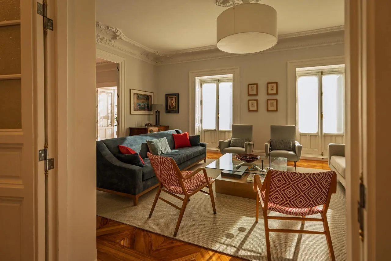 living - Piso de 320m² en alquiler en Chueca - Justicia, Madrid - gallery - 3