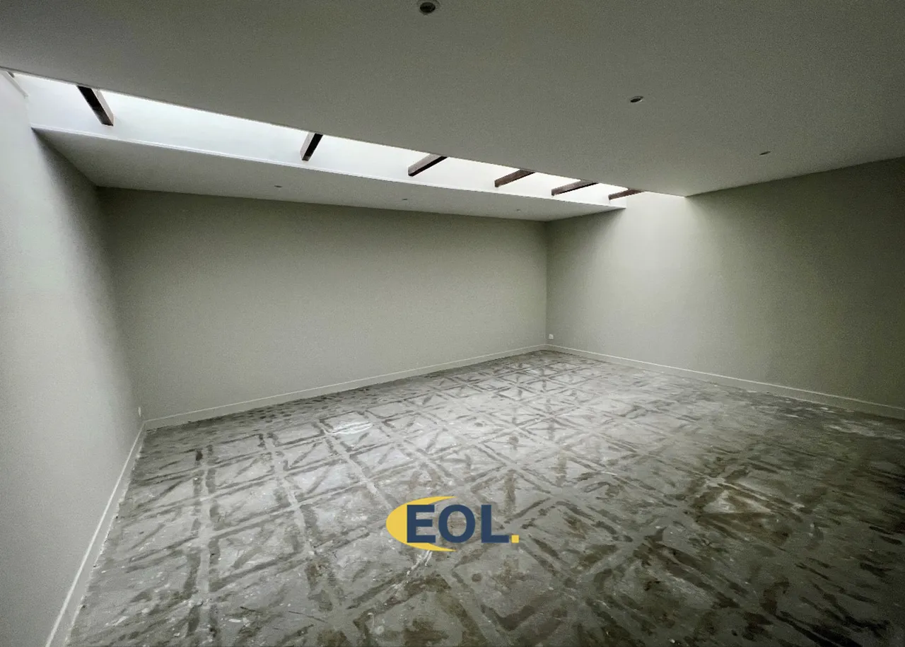 logistics - Light Industrial Premises / Offices For Rent - gallery - 4