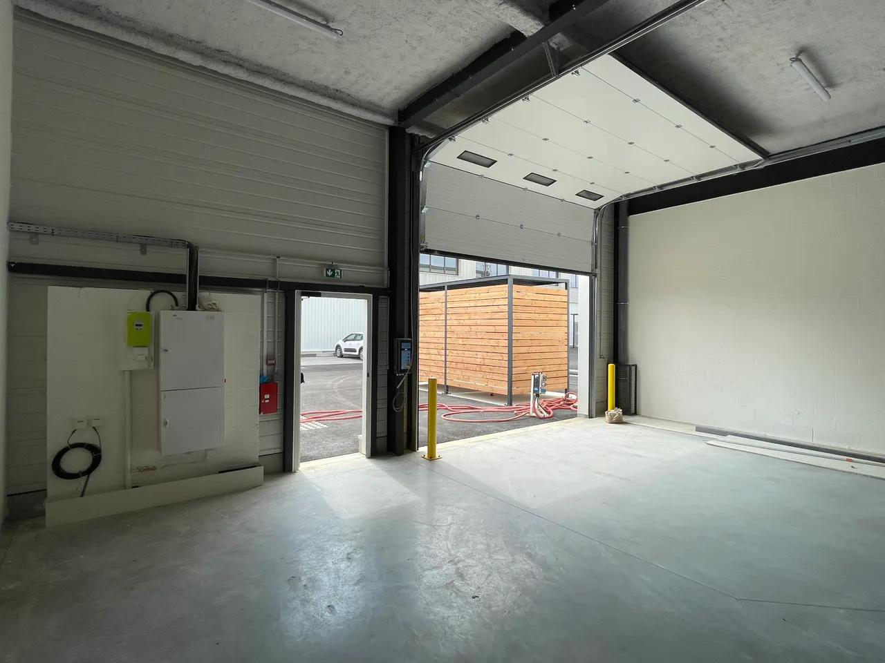 logistics - Local d’activités À Louer - gallery - 5