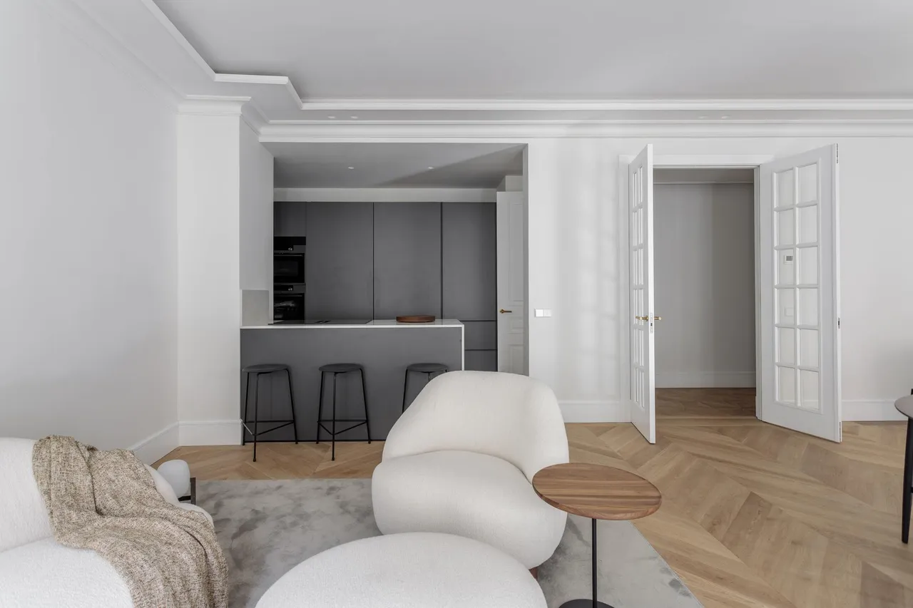 living - 234m² apartment for sale in Almagro, Madrid - gallery - 8