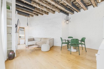 living - Piso de 56m² con 18m² terraza en venta en El Born - featured