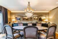 living - Piso de 376 m² en venta en Tres Torres, Barcelona - gallery thumbnail - 9
