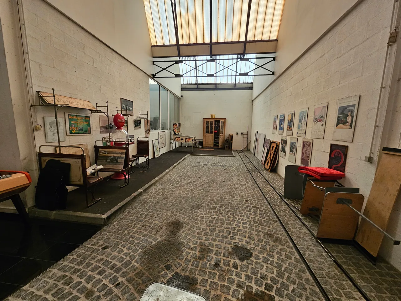 logistics - Local d’activités À Louer - gallery - 7