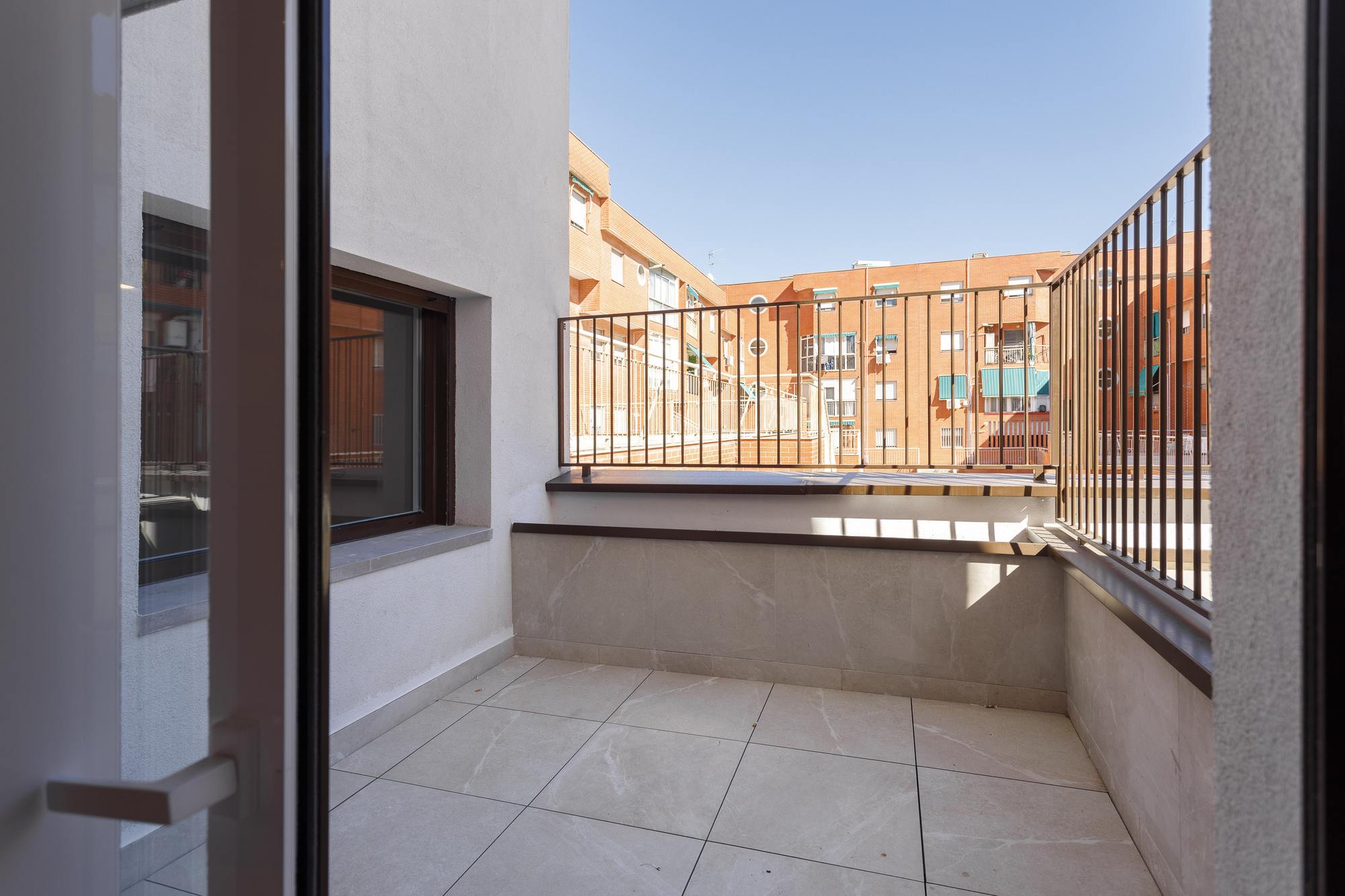 living - 72m² apartment with 16m² terrace for rent in Ventilla - Almenara - gallery thumbnail - 2
