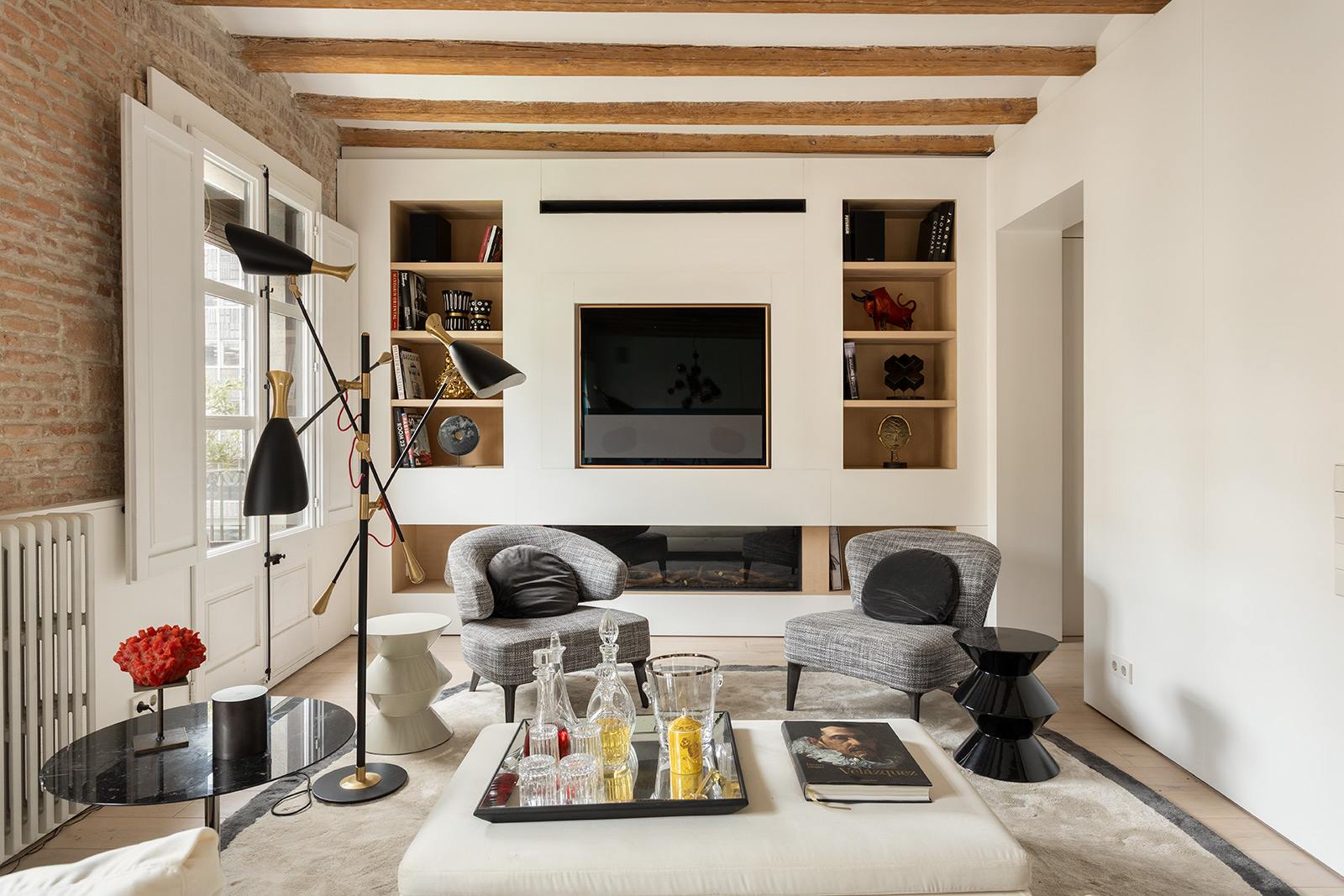 living - 132m² apartment for sale in Gótico, Barcelona - gallery thumbnail - 8