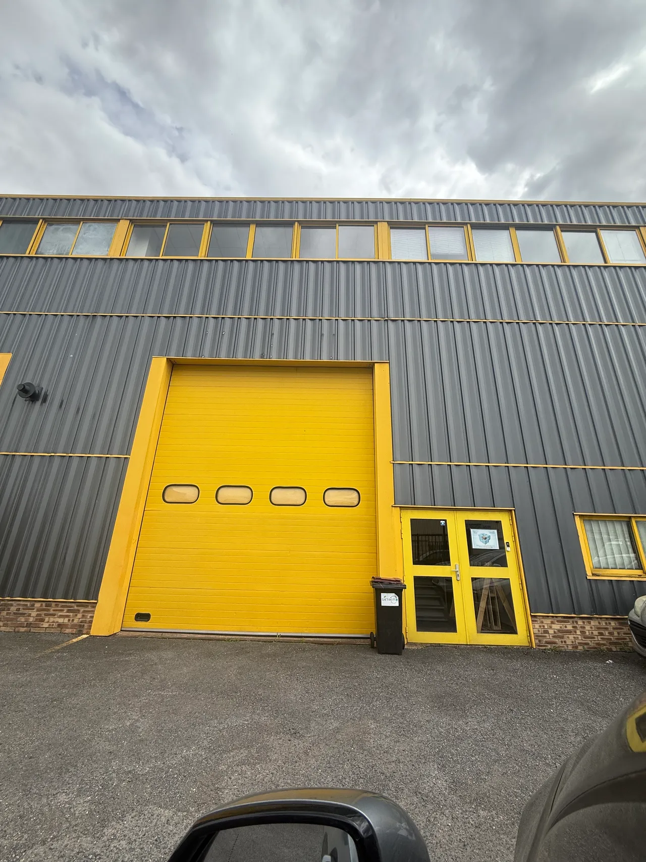 logistics - Light Industrial Premises / Offices For Rent - gallery - 6