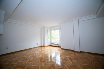 living - 97m² apartment for rent in San Sebastián de los Reyes - featured
