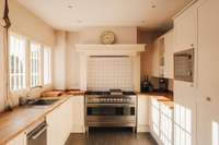 living - 600m² house / villa for sale in Cabrera de Mar, Barcelona - gallery thumbnail - 7