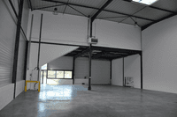 logistics - Local d’activités À Vendre - gallery thumbnail - 3