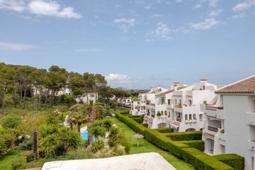 living - Piso de 105m² en venta en Sa Riera, Costa Brava - featured