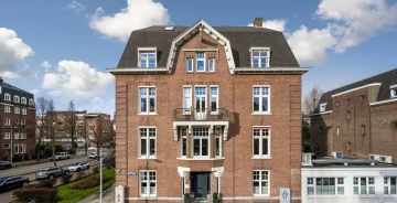 Office building J.J. Viottastraat 52 I Emmastraat 39 in Amsterdam sold to Kroonenberg Group - featured
