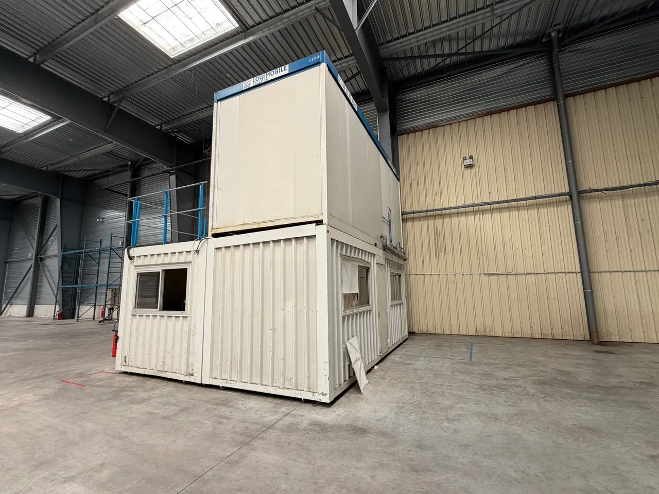 logistics - Entrepôt / Bureaux À Louer - gallery - 5