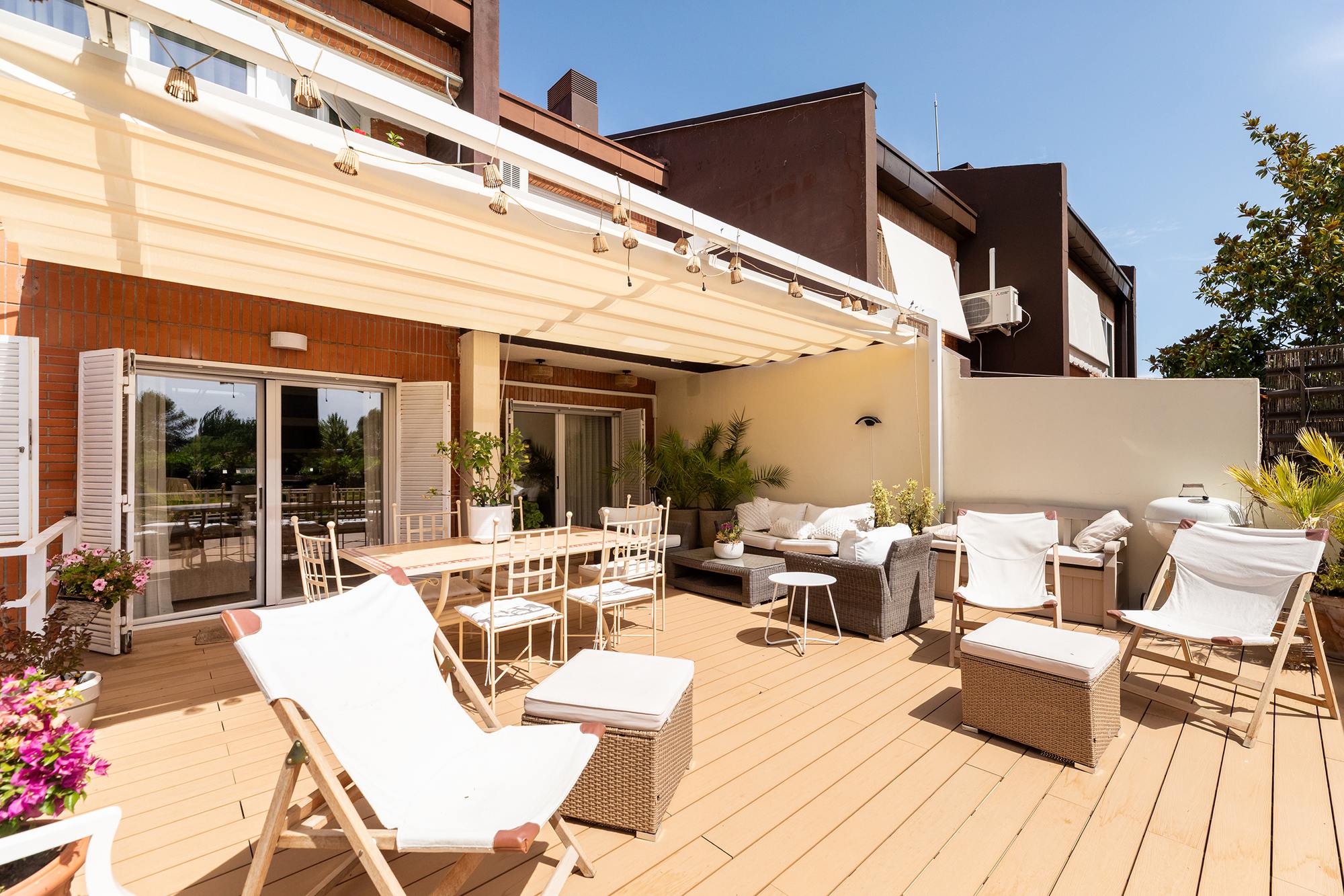 living - Casa / villa de 350m² con 50m² de jardín en venta en Majadahonda - gallery - 3
