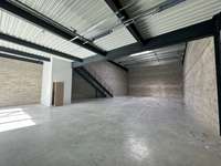 logistics - Activités / Bureaux À Louer - gallery thumbnail - 3