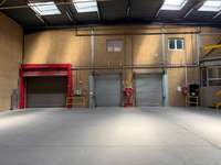 logistics - Activités / Bureaux À Louer - gallery thumbnail - 7