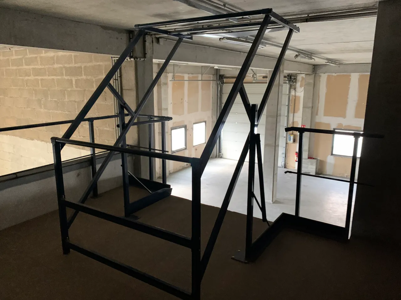 logistics - Activités / Bureaux À Louer - gallery - 8