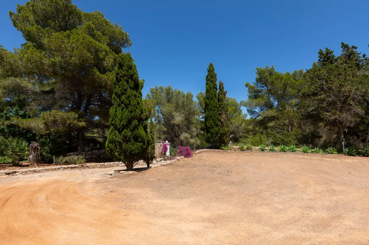 living - 390m² country house for sale in Santa Eulalia - gallery - 3