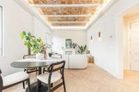 living - Piso de 97m² en venta en Eixample Derecho, Barcelona - gallery thumbnail - 3