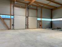 logistics - Activités / Bureaux À Louer - gallery thumbnail - 2