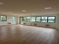 logistics - Light Industrial Premises / Offices For Sale - gallery thumbnail - 4