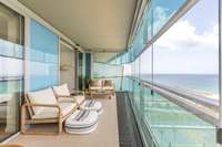 living - Piso de 82m² con 35m² terraza en venta en Diagonal Mar - gallery thumbnail - 9
