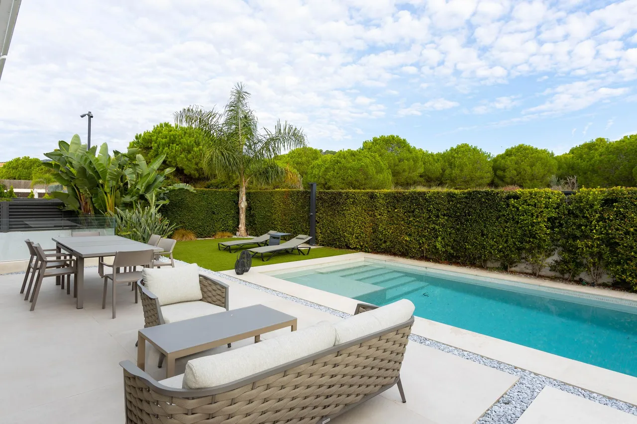 living - Casa / villa de 355m² en venta en Montgat, Barcelona - gallery - 3