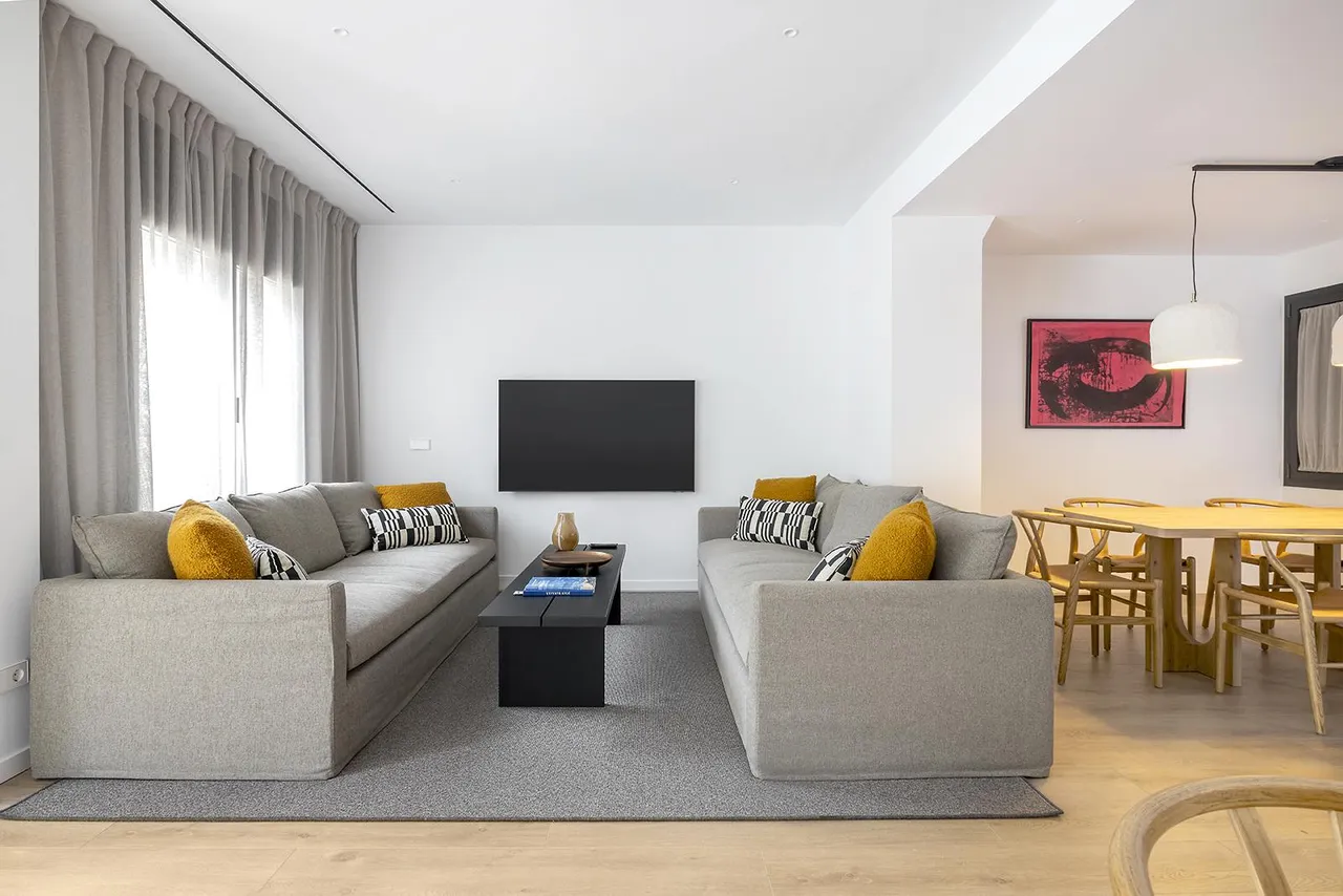 living - Piso de 238m² con 49m² terraza en alquiler en Gràcia - gallery - 3