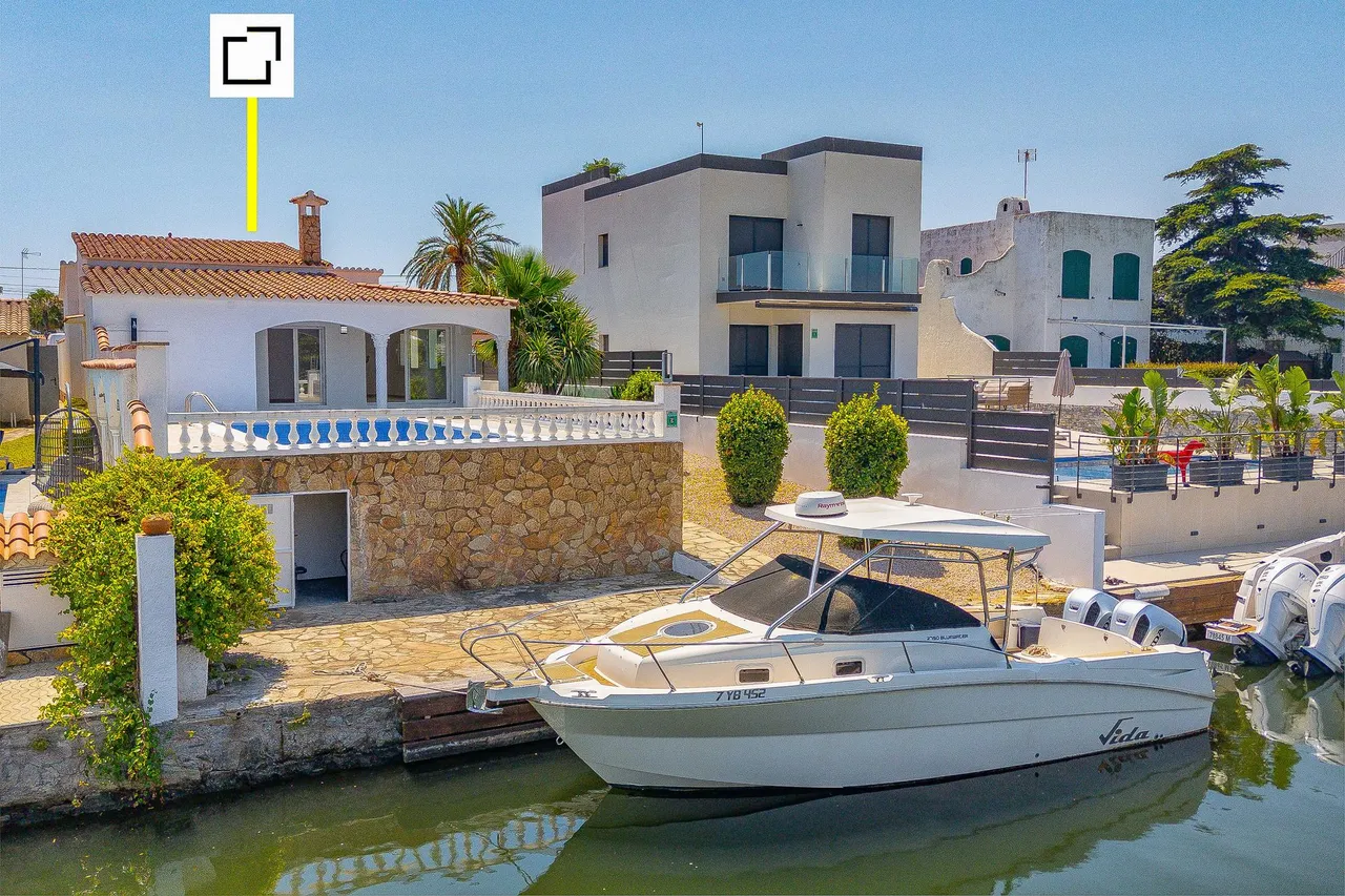 living - Casa / villa de 131m² en venta en Empuriabrava, Costa Brava - gallery - 4