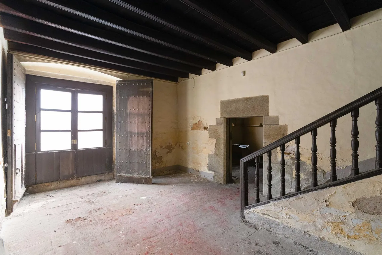 living - 1,847m² building for sale in Sant Andreu de Llavaneres - gallery - 7