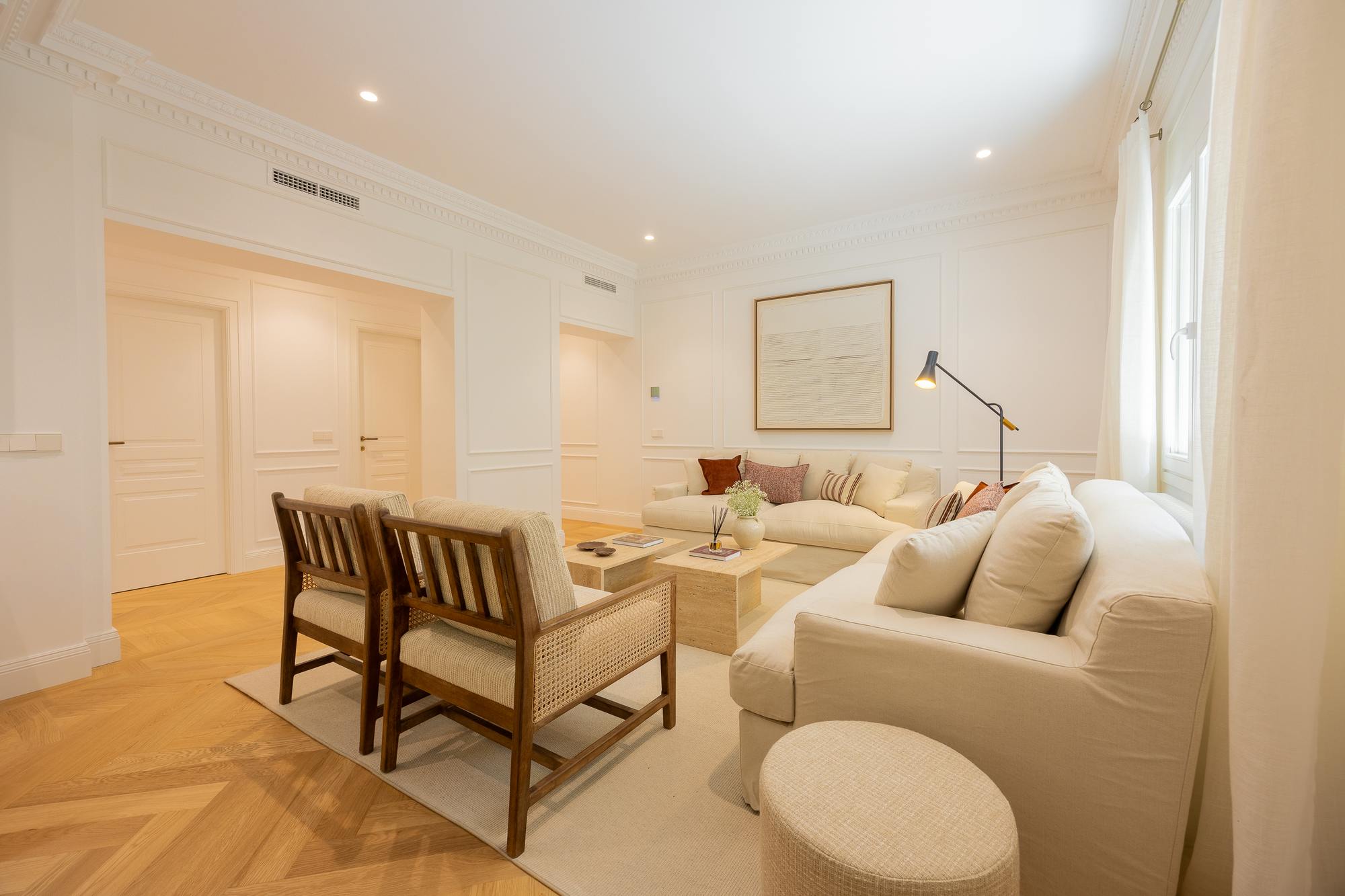 living - 161m² apartment for sale in Castellana, Madrid - gallery thumbnail - 6