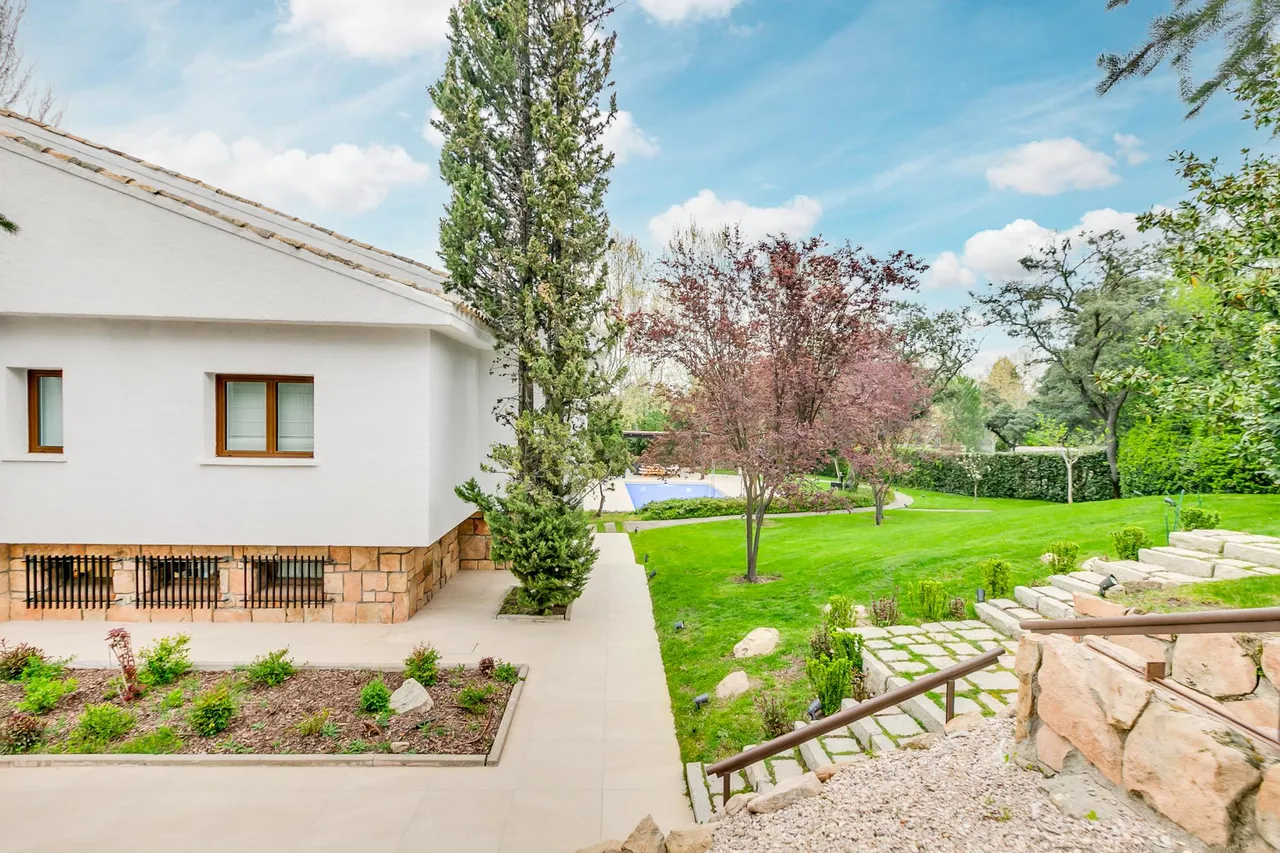 living - Casa / villa de 767m² en venta en La Moraleja Urbanización - gallery - 4
