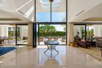 living - 493m² house / villa with 204m² terrace for sale in Nueva Andalucía - gallery thumbnail - 2