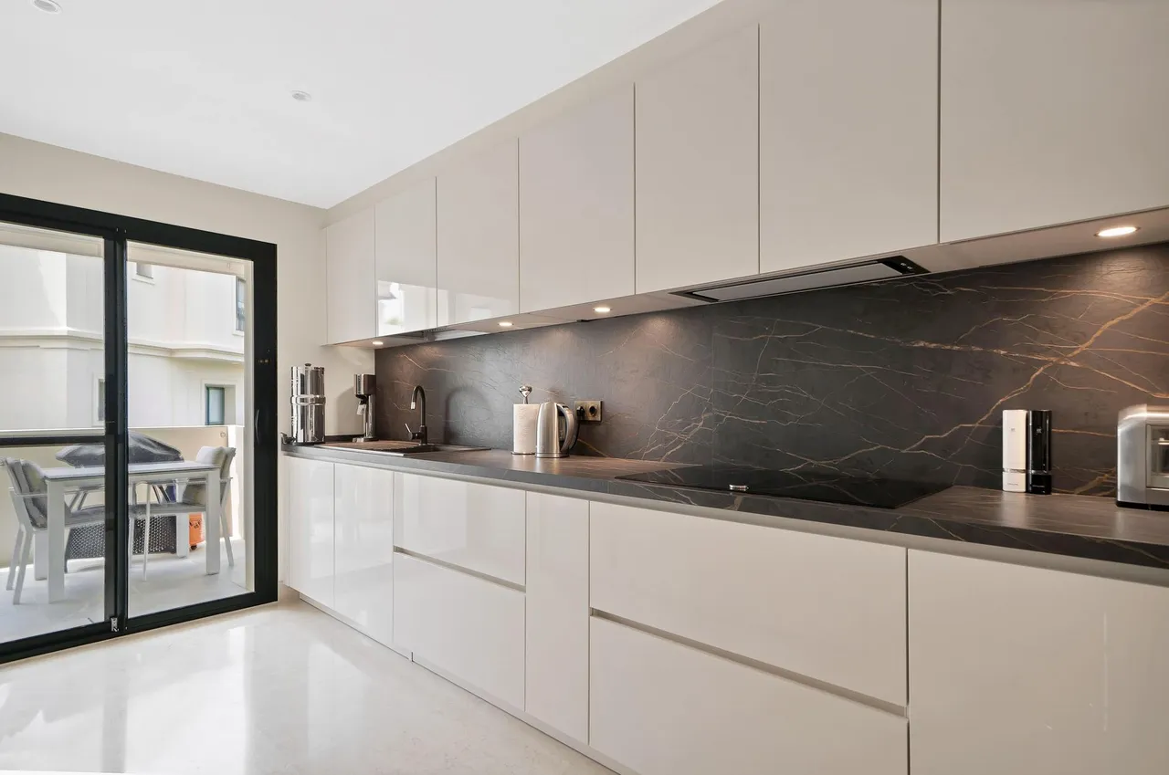 living - Piso de 169m² con 50m² terraza en venta en Benahavís - gallery - 6