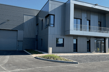 logistics - Activités / Bureaux À Louer - featured