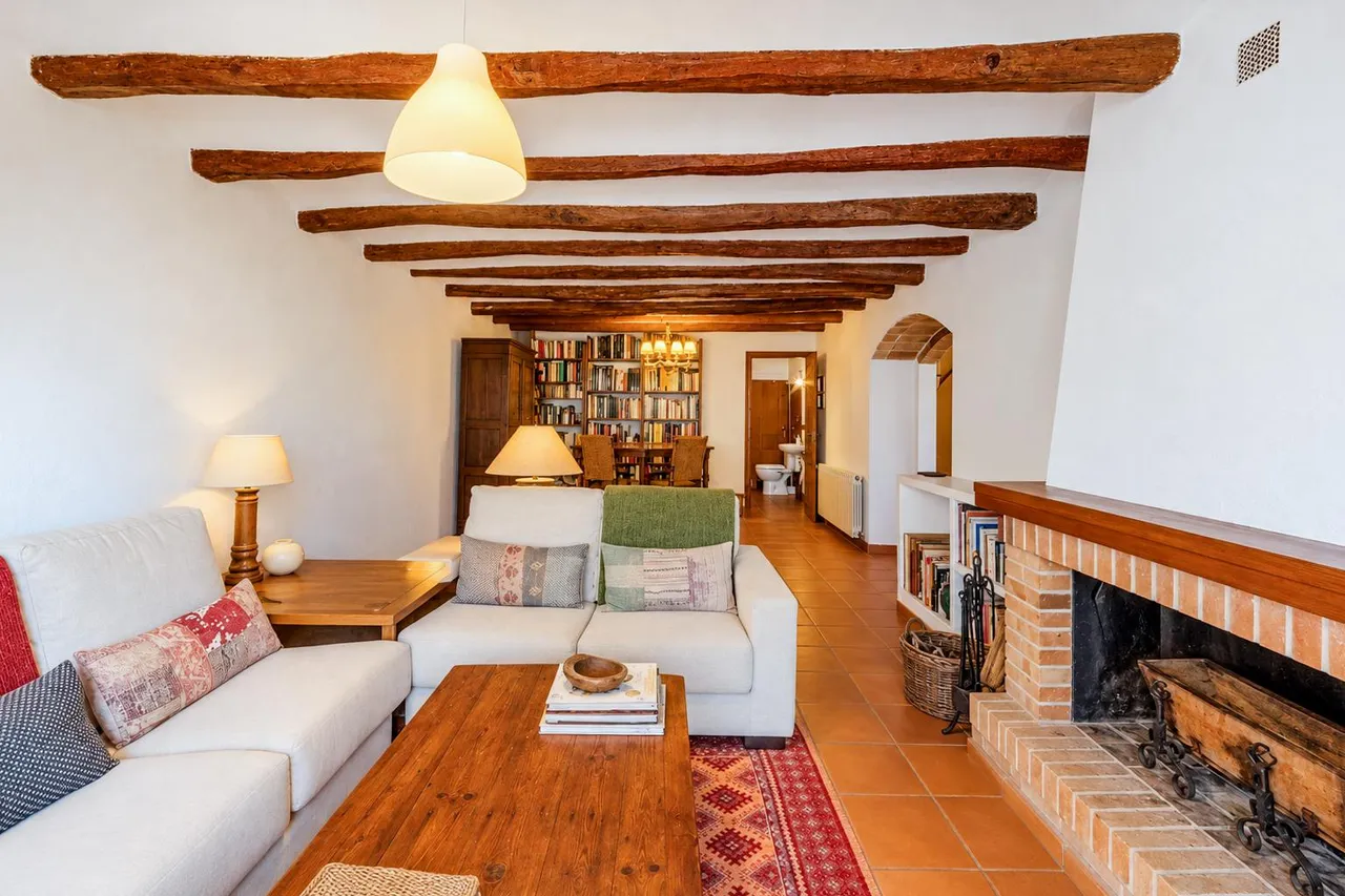 living - 436m² country house for sale in Penedès, Barcelona - gallery - 10