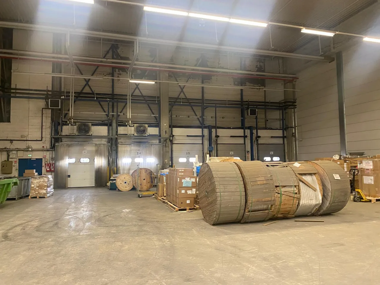 logistics - Logistics Warehouse For Rent - gallery - 5