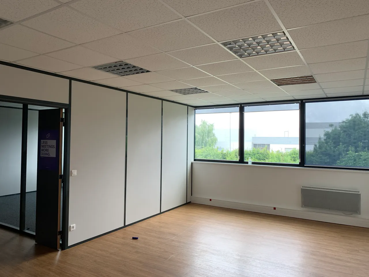 logistics - Warehouse / Offices For Rent - gallery - 9