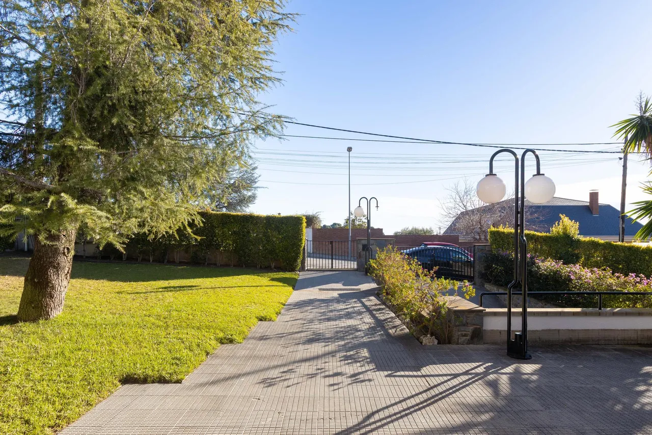living - Casa / villa de 848m² en venta en Tiana, Barcelona - gallery - 3