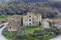 living - 680m² castle / palace for sale in Pla de l'Estany, Girona - gallery thumbnail - 3