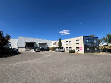 logistics - Activités / Bureaux À Louer - featured