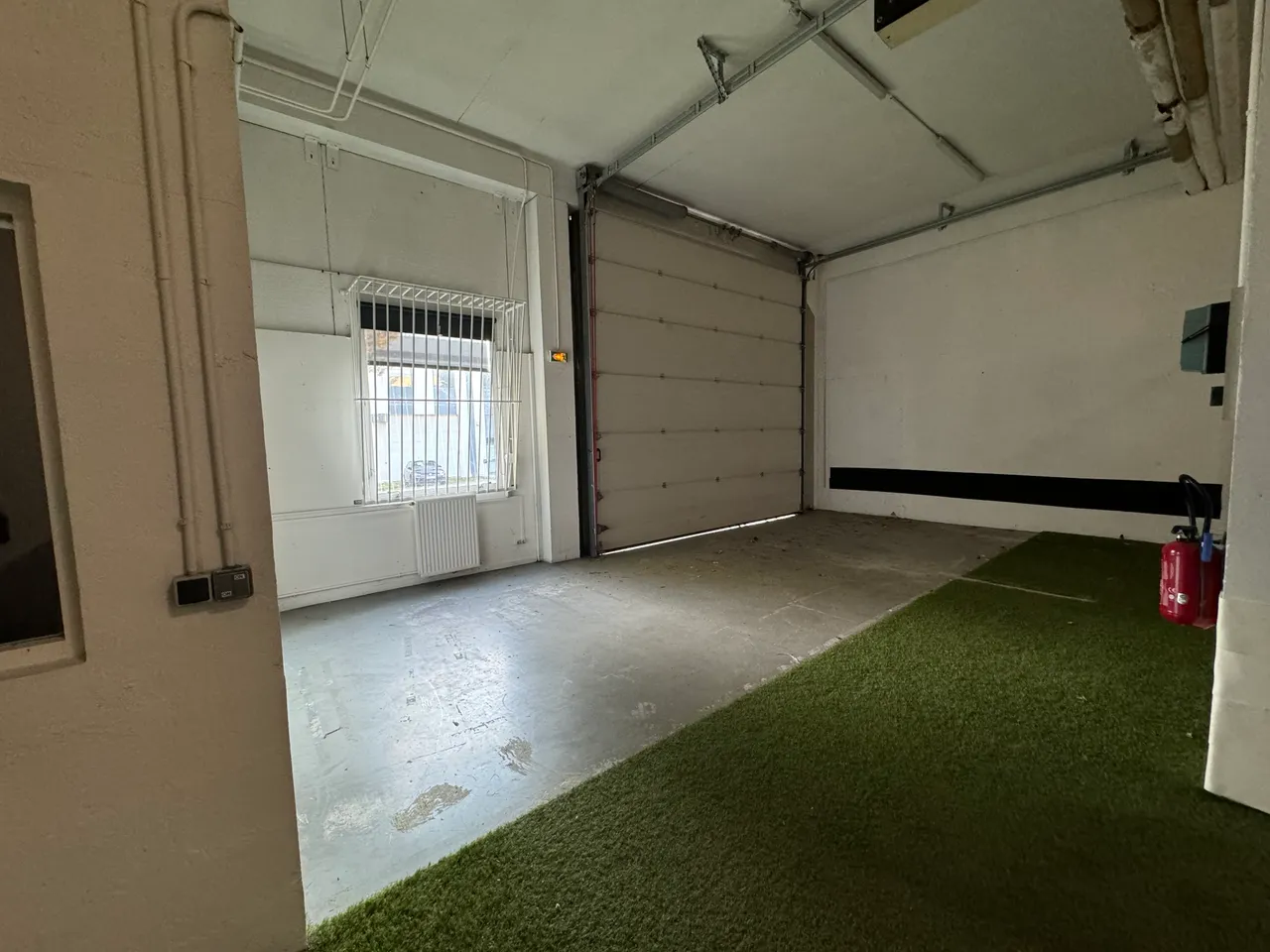 logistics - Light Industrial Premises / Offices For Rent - gallery - 4