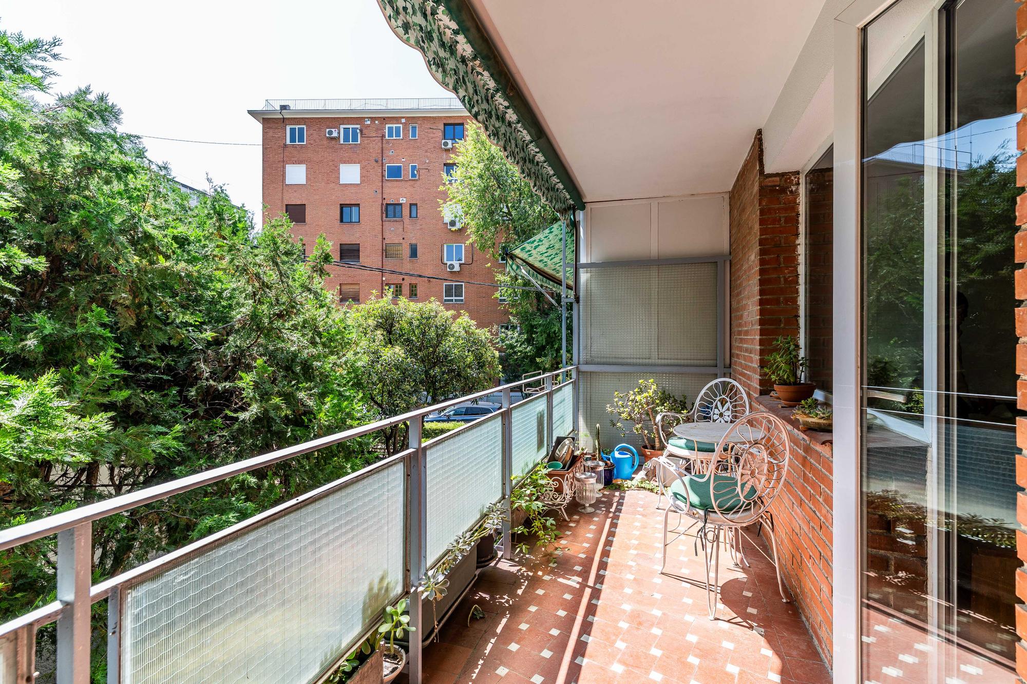 living - 131m² apartment for sale in Hispanoamérica, Madrid - gallery - 2